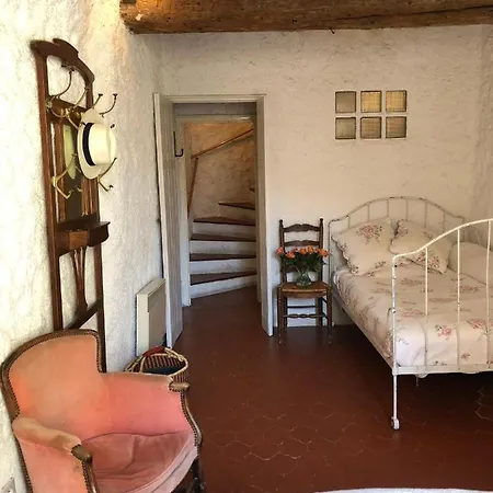 Old Antibes Home Roof Terrace And Sea Views * アンティーブ